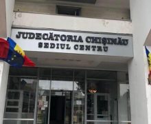 Судью завалили жалобами. В судах объяснили обыски и проверки у судьи Мургульца