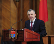 Правительство намерено предложить ввести ЧП в Молдове. Онлайн-трансляция