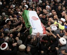 В Иране 40 человек погибли в давке на похоронах генерала Сулеймани