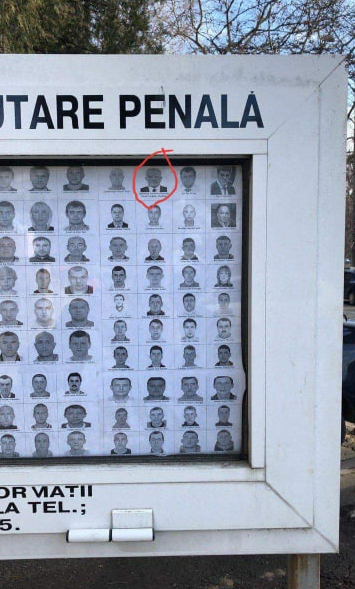 Fotografia lui Vladimir Plahotniuc a fost afișată pe panoul informativ privind persoanele date în urmărire