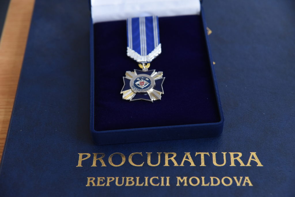 medalie pentru procuror