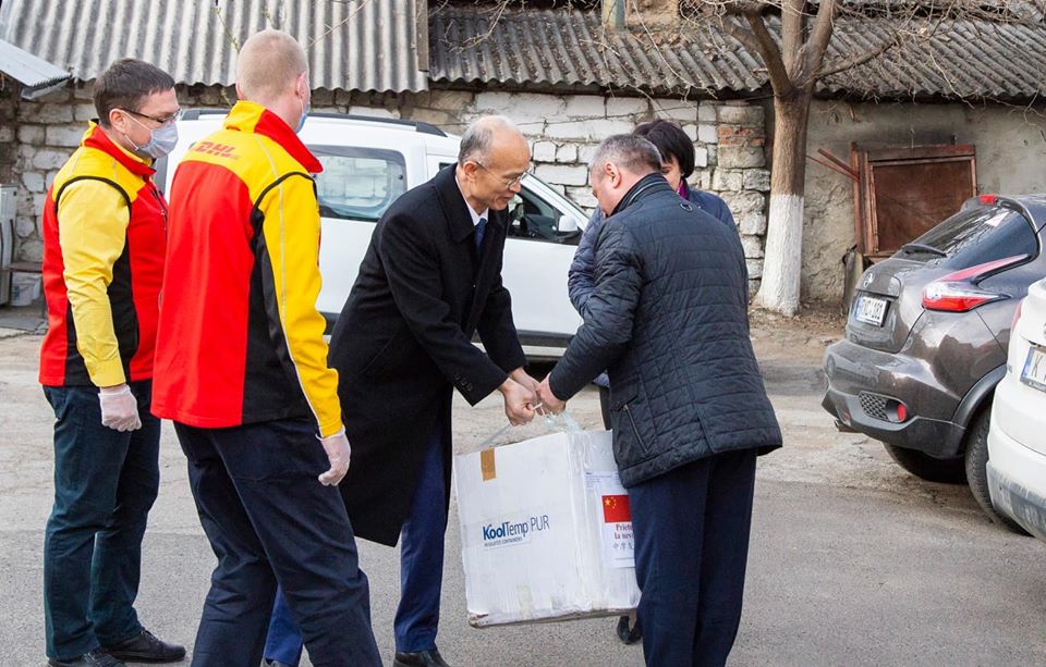 В Молдову из Китая прибыла первая партия гуманитарной помощи