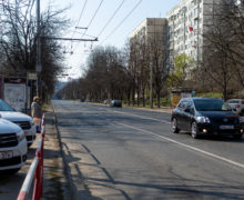 В Кишиневе и Бельцах остановили общественный транспорт. Как врачи будут добираться на работу 27 апреля?