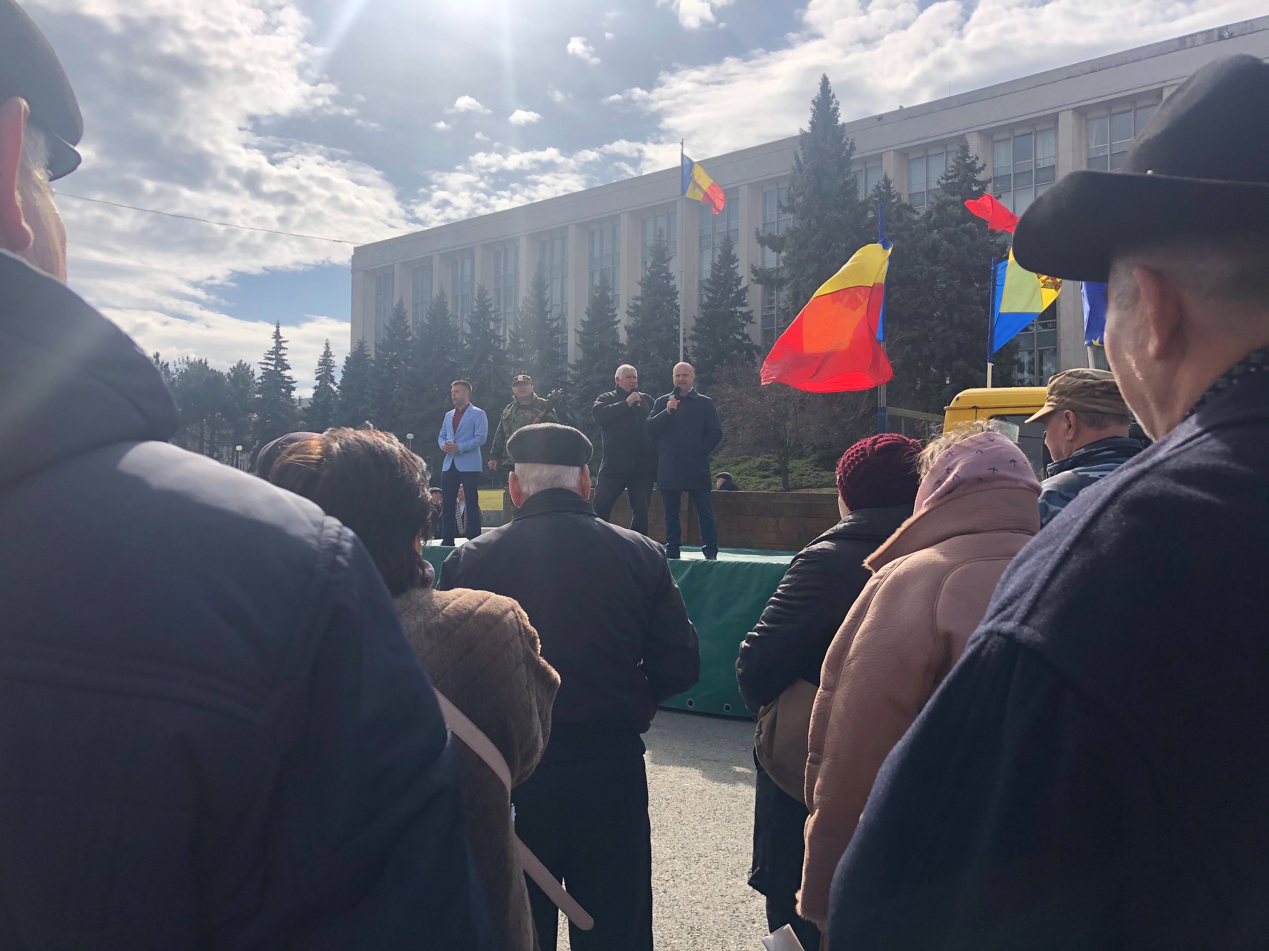 В Кишиневе начался антиправительственный протест (ФОТО)