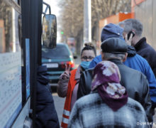 Карантин в Одессе. Люди блокируют трамваи и угрожают водителям