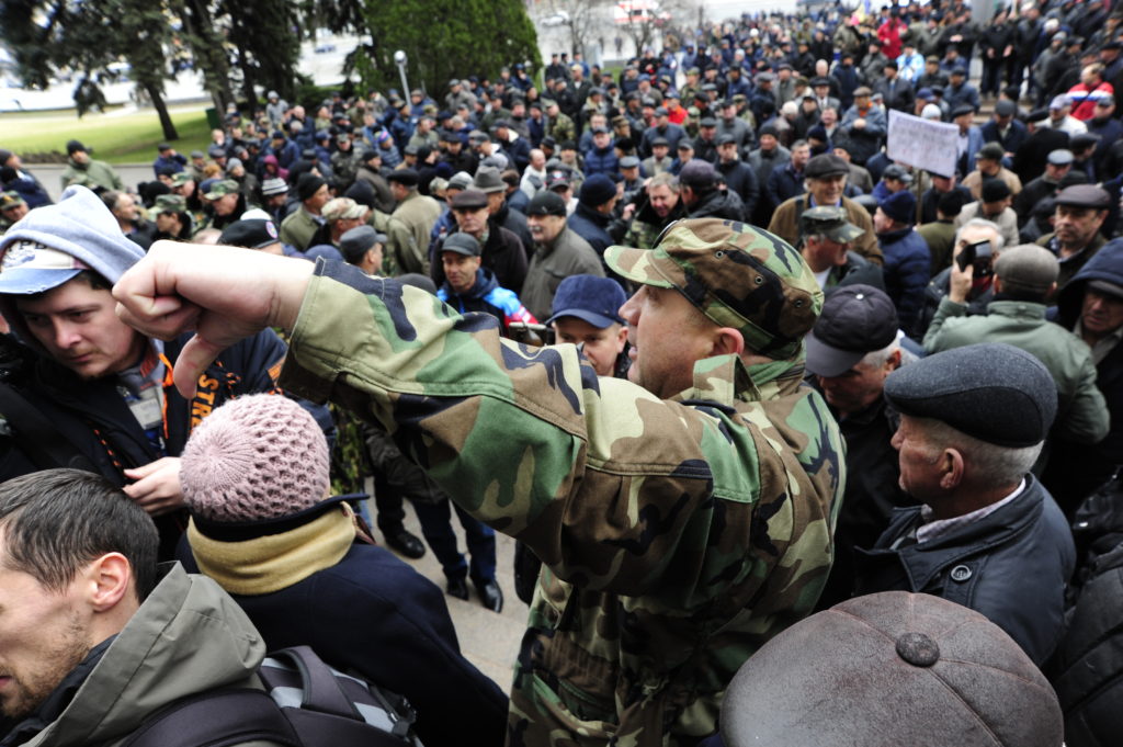 protest la guvern