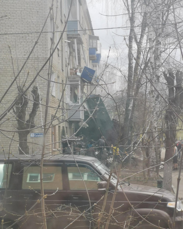 В Подмосковье при взрыве газа обрушился подъезд дома. Один человек погиб