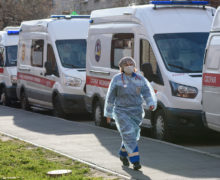 В России число заболевших коронавирусом превысило 200 тыс. человек