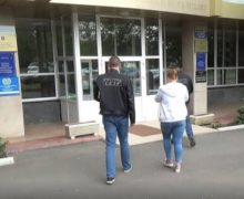 В Кишиневе 17-летнюю девушку арестовали по подозрению в сексуальной эксплуатации несовершеннолетних