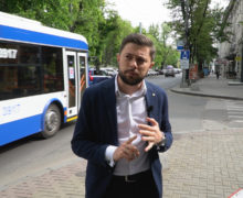 «На улицах слишком много автомобилей». Интервью NM с вице-мэром Кишинева Виктором Кирондой (Видео)