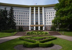 Сколько мест получат PAS, блок ПСРМ-ПКРМ и «Шор» в новом парламенте Молдовы