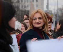 O deputată PAS a propus un proiect de lege cu privire la salariile diferite pentru bărbați și femei