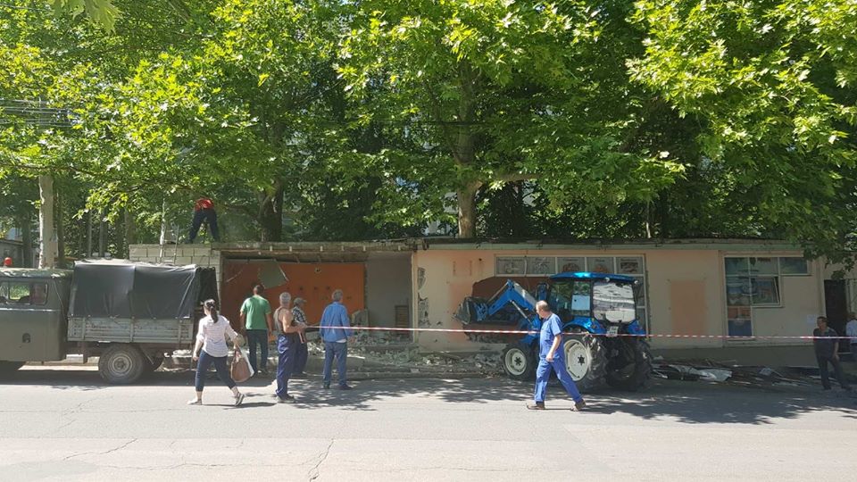 В Кишиневе снесли еще несколько киосков (ФОТО)