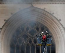 Во Франции загорелся один из крупнейших готических соборов (ВИДЕО)