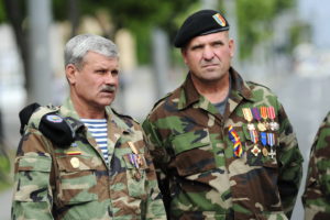 protestul veteranilor lângă parlament