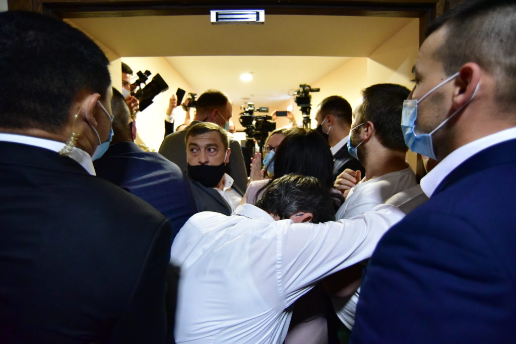 jurnaliști în parlament