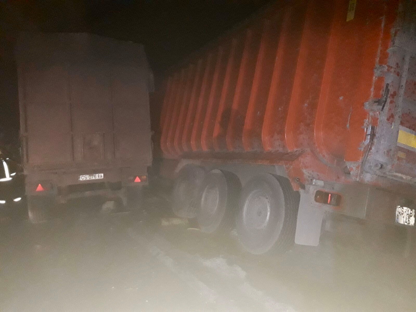 FOTO/ VIDEO Un grav accident rutier s-a produs în raionul Soroca. Un șofer a decedat, iar altul a fost transportat la spital