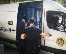 Fostul șef-adjunct al Inspectoratului de Poliție Strășeni, reținut pentru trafic de influență