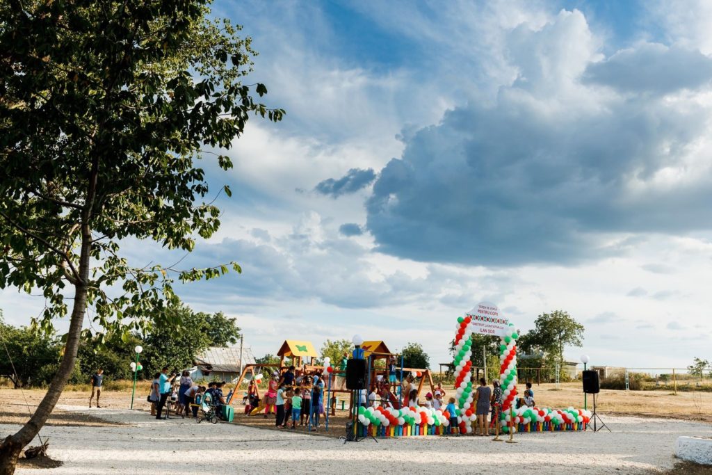 Încă în două sate au fost inaugurate terenuri de joacă pentru copii în cadrul unui proiect al Partidului «ȘOR»