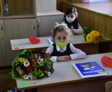 NM Espresso: почему в Молдове открыли не все школы, как Кику объяснил свадьбу сына, и кого Додон призвал «соблюдать закон»