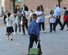 Родителям школьников в Молдове будут выплачивать €50 в месяц за перевод детей из малых школ в образцовые лицеи
