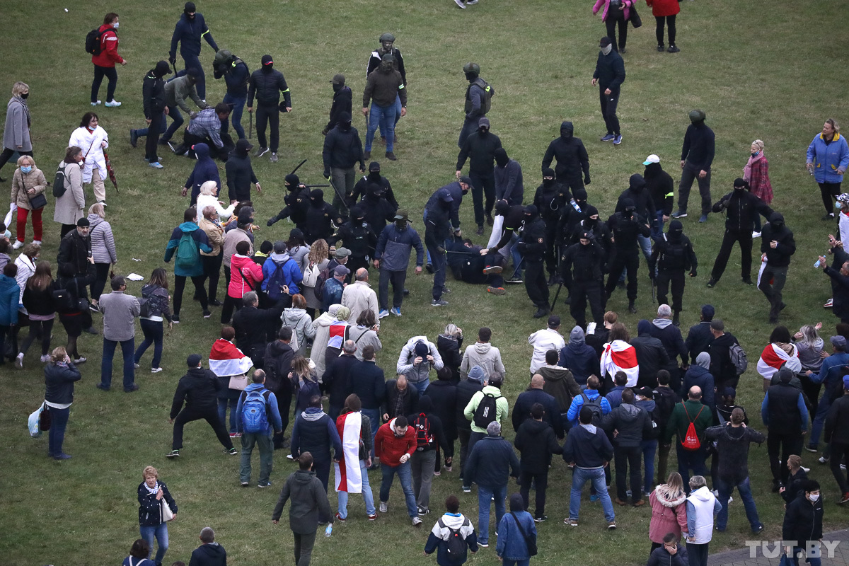 Aproape 600 de manifestanți ar fi fost reținuți în timpul protestelor care au avut loc duminică în Belarus (FOTO/VIDEO)