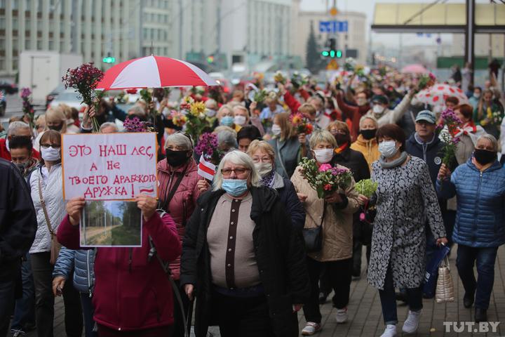 Pensionarii au protestat la Minsk. Forțele de ordine au utilizat spray cu piper pentru a dispersa mulțimea (FOTO/VIDEO)