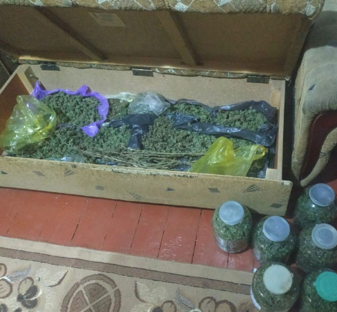 В доме жителя Кагульского района нашли 12 кг наркотиков стоимостью 1,2 млн леев (ФОТО)