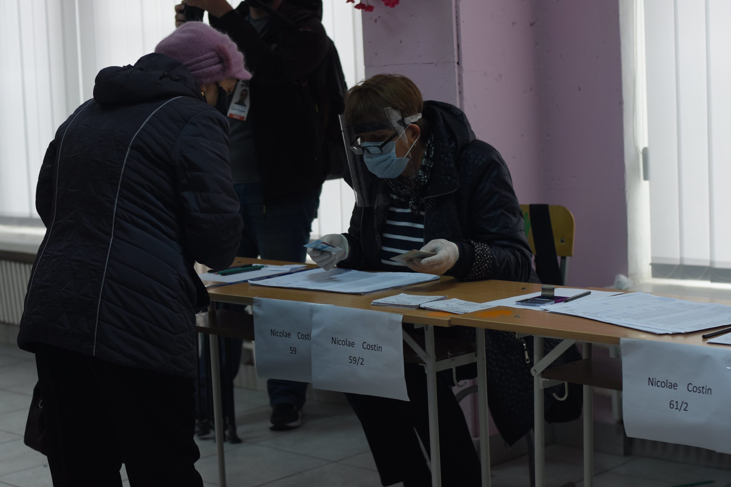 В Молдове закрылись избирательные участки