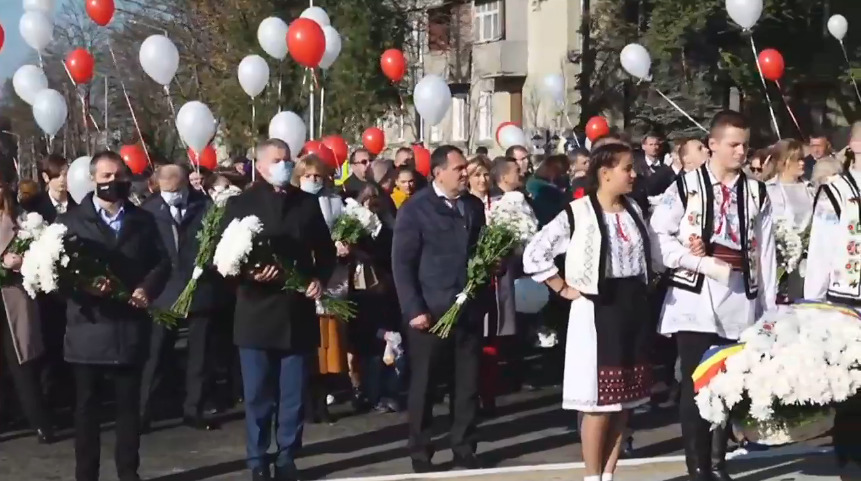 La Orhei, ziua orașului este sărbătorită cu mult fast, în ciuda pandemiei. La eveniment au participat și deputații Pentru Moldova (FOTO)