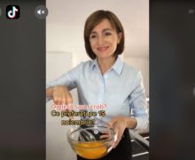 Майя Санду готовит омлет в TikTok. Что это значит?