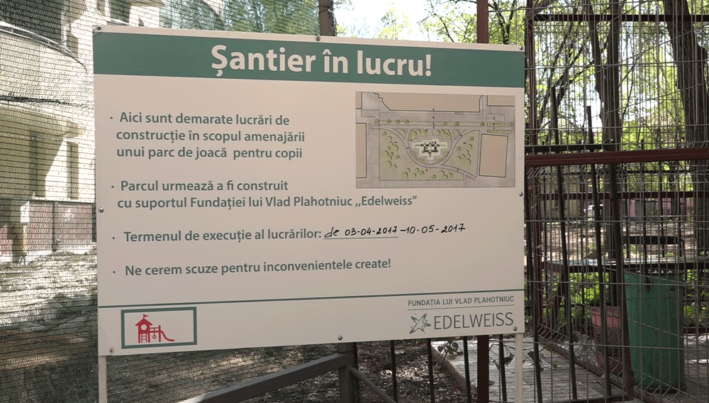 Primăria Căușeni a scos de pe un teren de joacă panoul pe care figura numele deputatului Grigore Repeșciuc