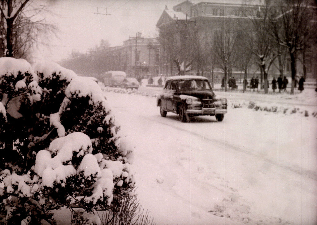 (FOTO) Vezi cum a fost iarna în Chișinău acum 60 de ani. Imagini unice din Arhiva Națională