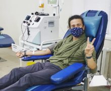 Паша Парфени сдал плазму крови для тяжелобольных COVID-19