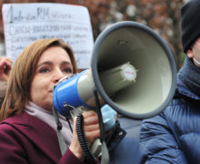 NM Espresso: о призыве Санду к новому протесту, потасовках в парламенте и об очередном ковид-рекорде в Молдове