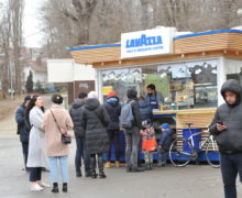 (ВИДЕО) В Кишиневе молодой человек украл велосипеды на 23 тыс. леев