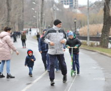 Кампания «Беги от пластика» в Молдове: участники забегов будут одновременно собирать мусор