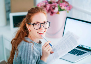 Как защитить глаза от синего света электронных устройств?