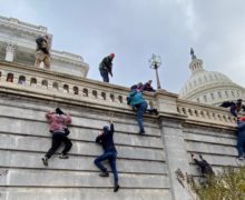 Во время штурма Капитолия в США задержали двух уроженок Молдовы (Фото)