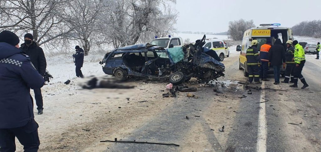 Accident cu doi morți și trei răniți în raionul Râșcani (FOTO)