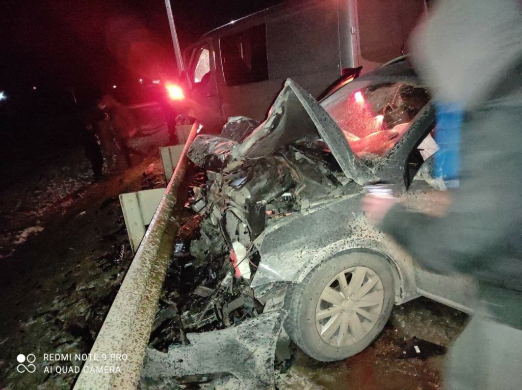 Accident grav la Telenești. Un tânăr de 27 de ani a murit (FOTO)