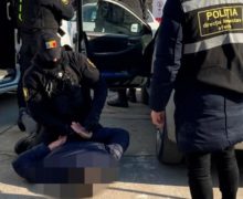 В Кишиневе задержали бывшего полицейского. В чем его подозревают?