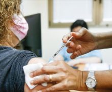 Вакцинация от коронавируса в Молдове. Все что надо знать о вакцинах, сроках и коллективном иммунитете