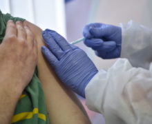 В конце марта и середине апреля Молдова получит еще три партии вакцины от коронавируса