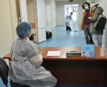 В Молдове выявили 1215 новых случаев коронавируса. За сутки умерли 17 больных COVID-19