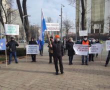 В Кишиневе проходит протест железнодорожников. Онлайн-трансляция