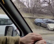 Полиция Кишинева будет вычислять водителей, повредивших городское имущество