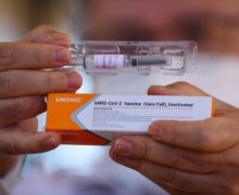 В Молдове будут прививать китайской вакциной от Sinovac. Что о ней известно?