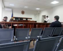 Депутат от партии «Шор» Уланов пришел на заседание по делу Платона