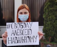 «Россия будет свободной». В Кишиневе прошла акция в поддержку Навального